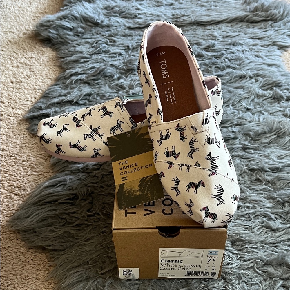 TOMS Women’s Alpargata White Canvas Shoes with Zebra Pattern